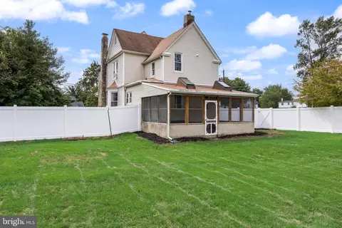 Exterior - 620 Central Ave, Laurel Springs, NJ 08021 photo 3 of 4