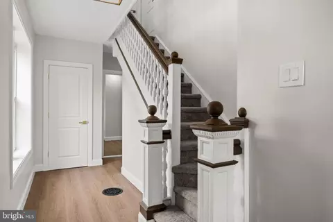 Entry Way - 620 Central Ave, Laurel Springs, NJ 08021 photo 2 of 4