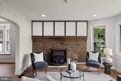 Living - 620 Central Ave, Laurel Springs, NJ 08021 photo 2 of 3