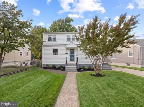 62 Warren Ave, Bellmawr, NJ 08031