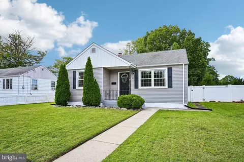 Exterior - 95 Shepherd Rd, Cherry Hill, NJ 08034 photo 2 of 3