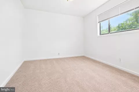 Bedroom - 7 Georgetown Rd, Lindenwold, NJ 08021 photo 2 of 5