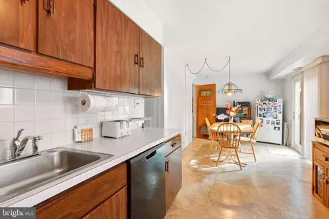 Kitchen - 7 Georgetown Rd, Lindenwold, NJ 08021 photo 2 of 3