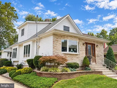 330 Elma Ave, Laurel Springs, NJ 08021 photo 2