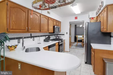 Kitchen - 14 E Gate Dr, Erial, NJ 08081 photo 2 of 2