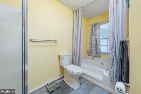 Bath - 14 E Gate Dr, Erial, NJ 08081 photo 2 of 2