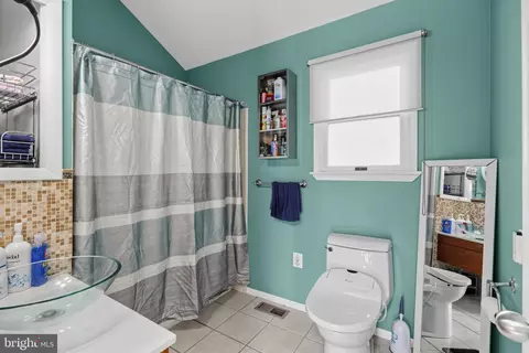 Bath - 336 10th Ave, Lindenwold, NJ 08021 photo 5 of 5