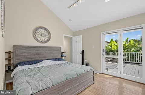 Bedroom - 336 10th Ave, Lindenwold, NJ 08021 photo 2 of 4