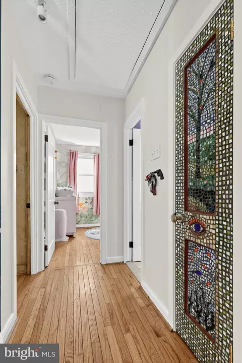 Entry Way - 336 10th Ave, Lindenwold, NJ 08021 photo 2 of 3