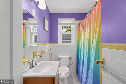 Bath - 336 10th Ave, Lindenwold, NJ 08021 photo 3 of 5