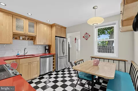 Kitchen - 336 10th Ave, Lindenwold, NJ 08021 photo 1 of 6