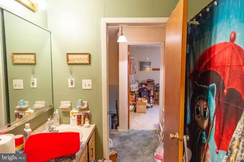 Entry Way - 60 Georgetown Rd, Lindenwold, NJ 08021 photo 1 of 1