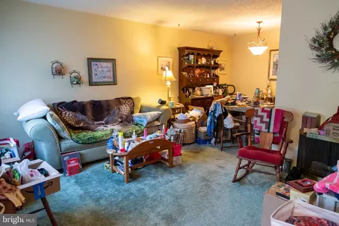 Living - 60 Georgetown Rd, Lindenwold, NJ 08021 photo 1 of 1