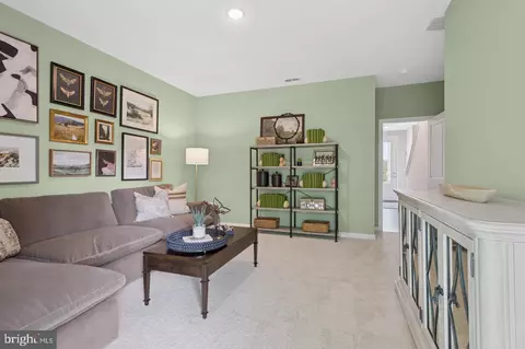 Entry Way - 46 Silverbell Ave, Berlin, NJ 08009 photo 1 of 13