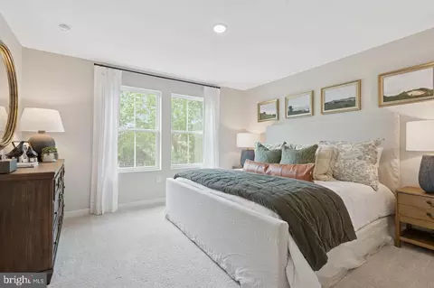 Bedroom - 43 Silverbell Ave, Berlin, NJ 08009 photo 1 of 6