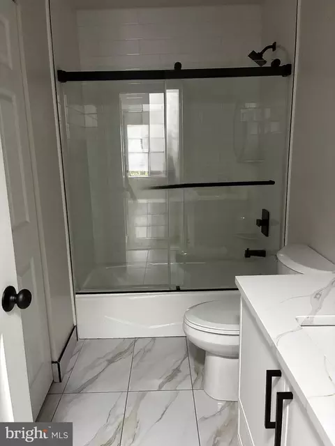 186 Tavistock #1, Cherry Hill, NJ 08034