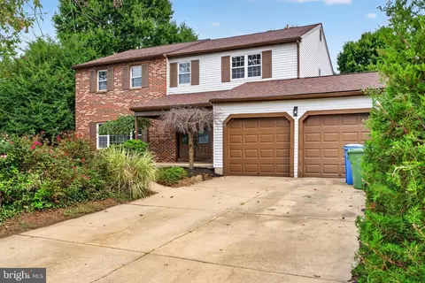 15 W High Ridge Rd, Cherry Hill, NJ 08003