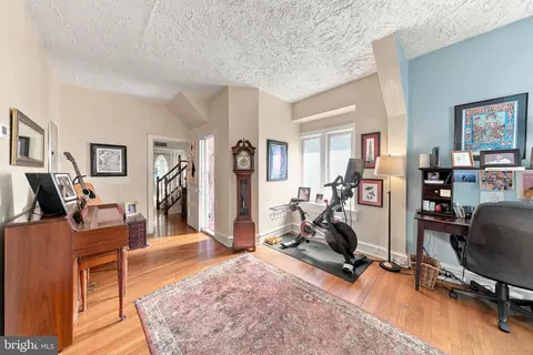 Entry Way - 406 Linden Ave, Haddonfield, NJ 08033 photo 1 of 3