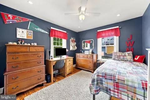 Bedroom - 406 Linden Ave, Haddonfield, NJ 08033 photo 4 of 4