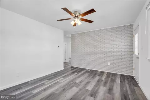 Living - 436 10th Ave, Lindenwold, NJ 08021 photo 2 of 2