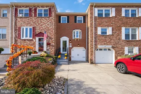118 W Collins Ct, Blackwood, NJ 08012