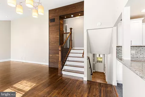 Entry Way - 405 Evesham Ave, Magnolia, NJ 08049 photo 1 of 3