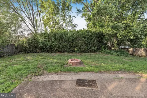 Exterior - 16 Constitution Rd, Clementon, NJ 08021 photo 3 of 4