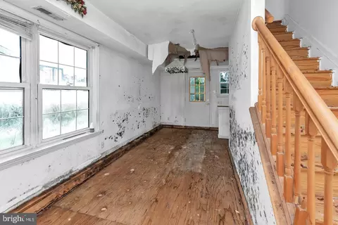Entry Way - 16 Constitution Rd, Clementon, NJ 08021 photo 9 of 9