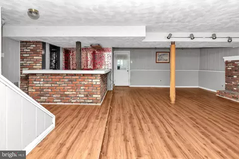 Living - 16 Constitution Rd, Clementon, NJ 08021 photo 9 of 13