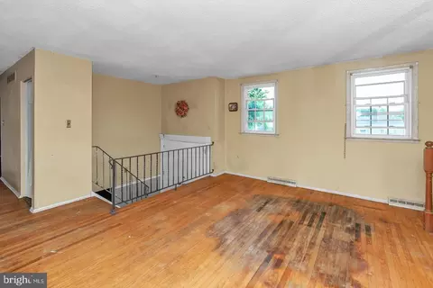 Living - 16 Constitution Rd, Clementon, NJ 08021 photo 1 of 13