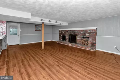 Living - 16 Constitution Rd, Clementon, NJ 08021 photo 7 of 13