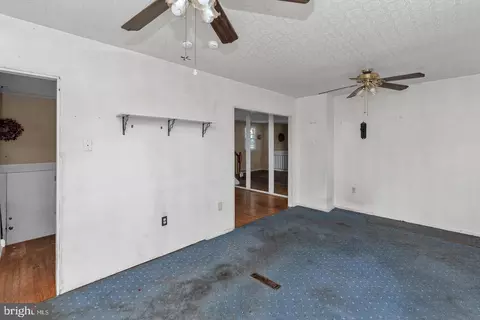Living - 16 Constitution Rd, Clementon, NJ 08021 photo 4 of 13