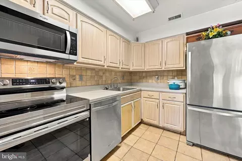 Kitchen - 909 Bromley Est, Pine Hill, NJ 08021 photo 2 of 2