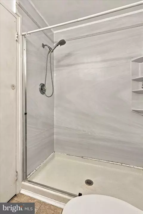 Bath - 909 Bromley Est, Pine Hill, NJ 08021 photo 2 of 2