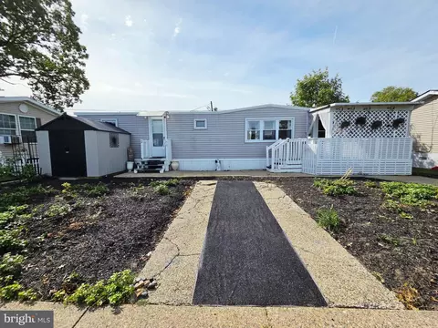 1205 Farrell Ave #2, Cherry Hill, NJ 08002