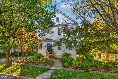 16 W Greenwood Ave, Oaklyn, NJ 08107
