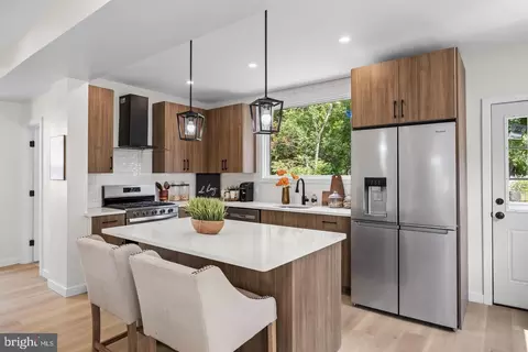 140 Washington Ave, Collingswood, NJ 08108