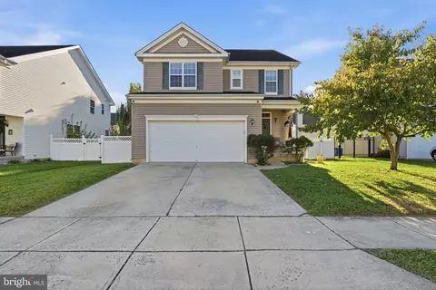 30 Springdale Dr, Gloucester City, NJ 08030