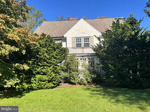 233 E Kings Hwy, Audubon, NJ 08106