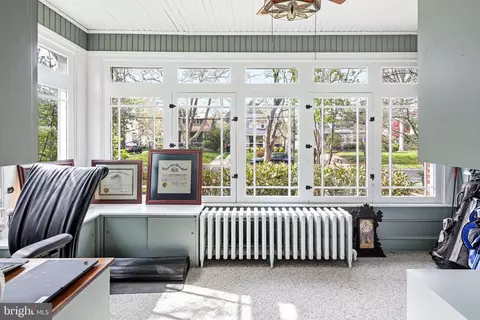 Entry Way - Undisclosed, Haddonfield, NJ 08033 photo 3 of 4