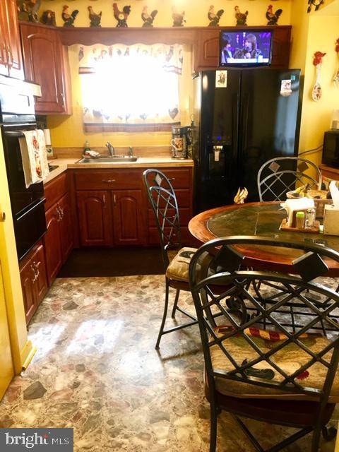 2401 N Cuthbert Dr, Lindenwold, NJ 08021 photo 6