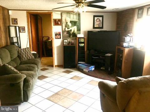 2401 N Cuthbert Dr, Lindenwold, NJ 08021 photo 12