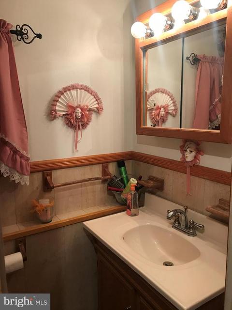 2401 N Cuthbert Dr, Lindenwold, NJ 08021 photo 14