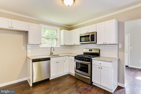 805 Bentley Rd, Lindenwold, NJ 08021 photo 10