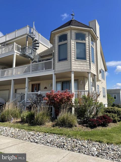701 W Montgomery Ave, Wildwood, NJ 08260