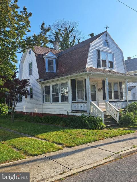 132 Pearl Ave, Cape May, NJ 08204