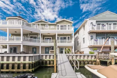 403 W Tacony Rd, Wildwood, NJ 08260