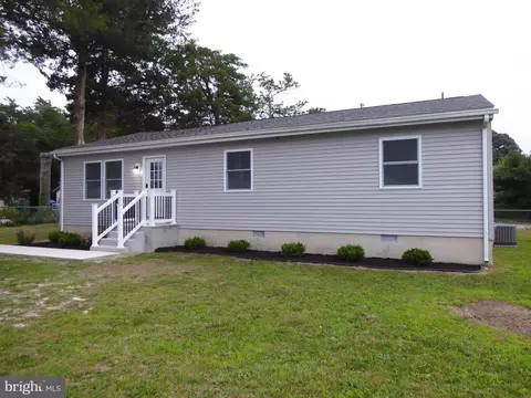136 E Delaware Pkwy, Villas, NJ 08251