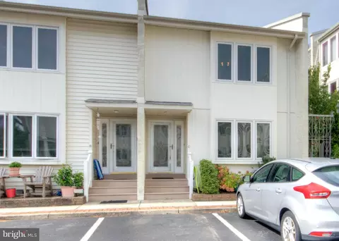 14 Atlantic Ave #C, Ocean City, NJ 08226