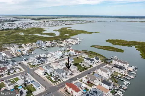 408 W 16th Ave, Wildwood, NJ 08260